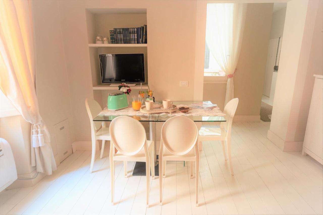 White Florence Suite Kültér fotó